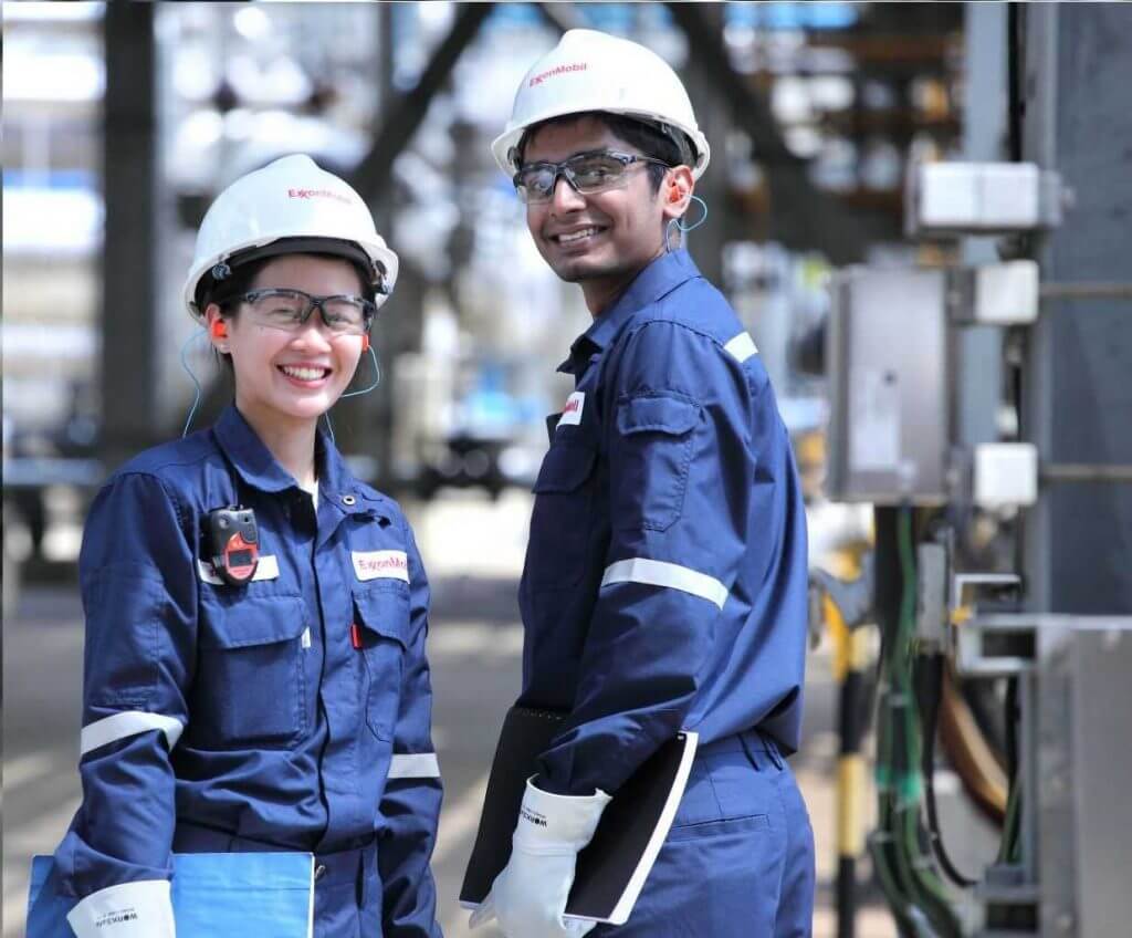 Đồng phục bảo hộ từ vải bố có khả năng chống mài mòn khá tốt