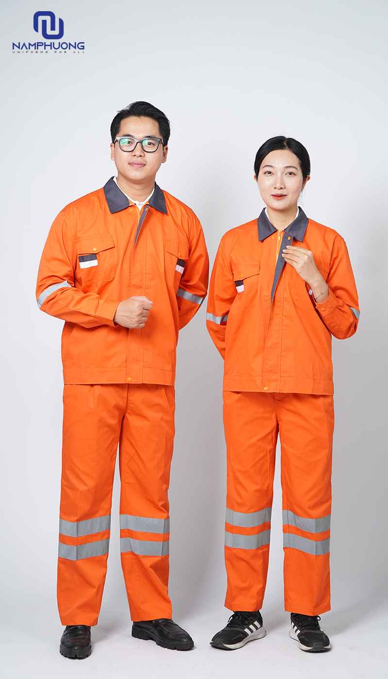 Đồng phục bảo hộ Kỹ sư - Kỹ thuật được làm từ chất liệu chống tĩnh điện, chống thấm nước, chống cháy, chống hóa chất…